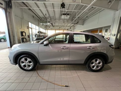 Used 2023 Honda HR-V LX image 5