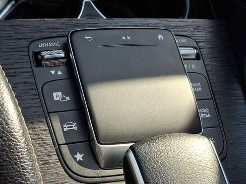 Certified 2022 Mercedes-Benz GLS 450 4MATIC image 21