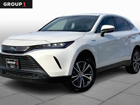 Used 2021 Toyota Venza LE image 1