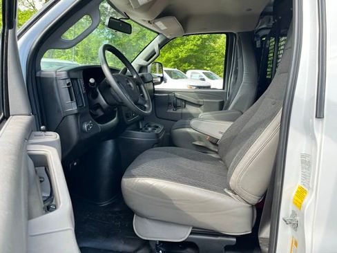 Used 2025 GMC Savana 2500 w/ Driver Convenience Package RWD image 15