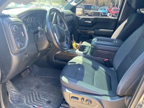 Used 2022 Chevrolet Silverado 1500 LT Trail Boss w/ Safety Package AWD/4WD image 5