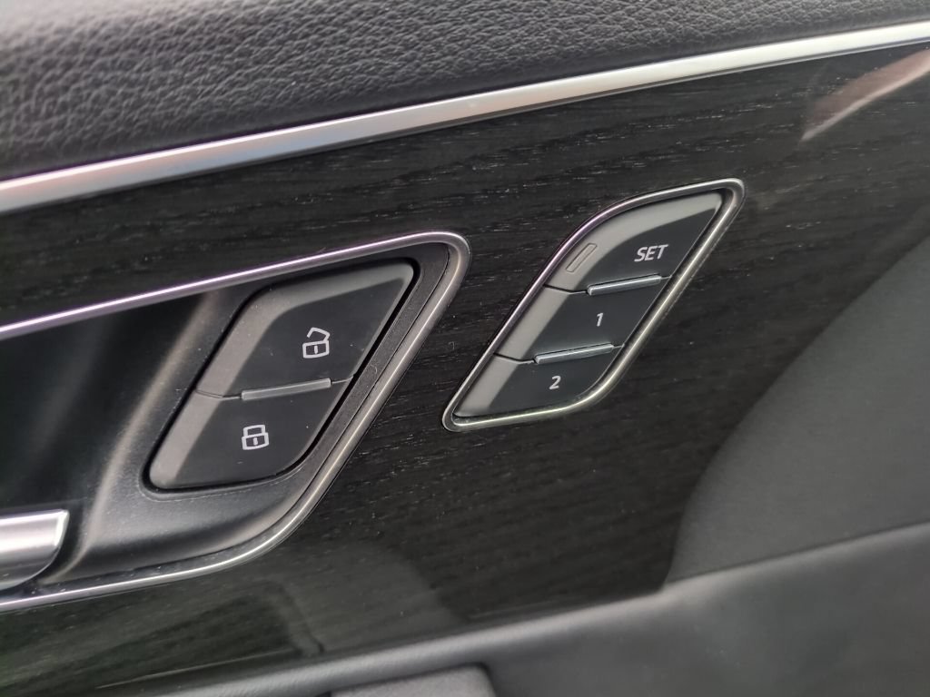 Used 2022 Audi Q7 3.0T Premium Plus AWD/4WD image 15