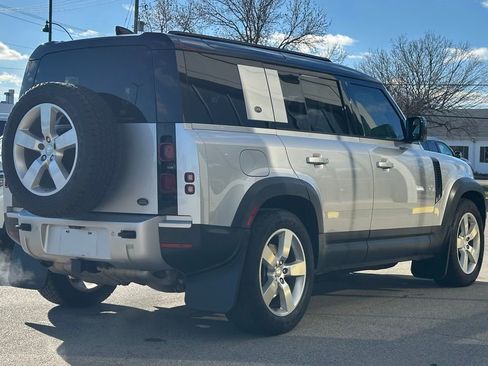 Used 2020 Land Rover Defender 110 First Edition image 11