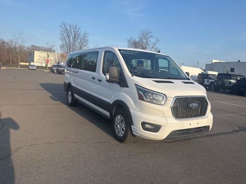 Used 2023 Ford Transit 350 XLT image 7