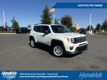 Used 2023 Jeep Renegade Latitude w/ Sun/Sound Group