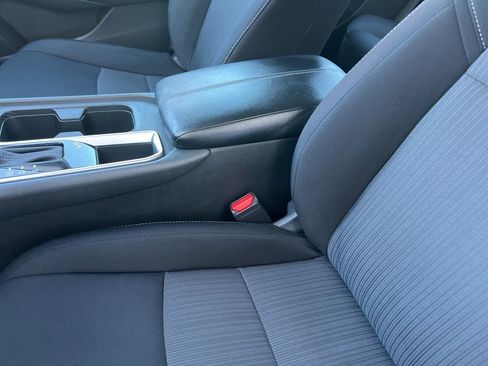 Used 2023 Nissan Sentra SV w/ Trunk Package image 33