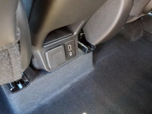 Used 2024 Buick Encore GX Avenir w/ Avenir Technology Package FWD image 20