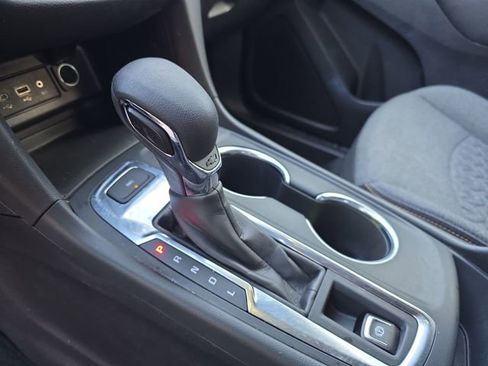 Used 2024 Chevrolet Equinox LT image 22