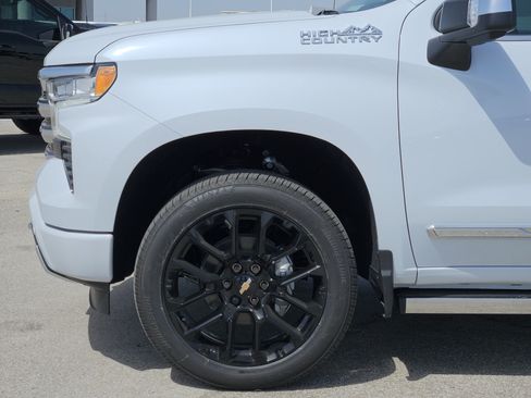 New 2026 Chevrolet Silverado 1500 High Country AWD/4WD image 5