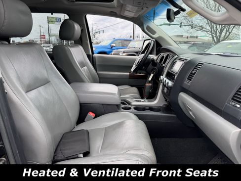 Used 2014 Toyota Sequoia Platinum image 4