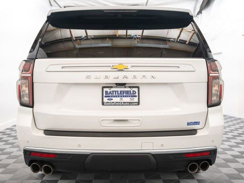 Used 2024 Chevrolet Suburban High Country AWD/4WD image 6