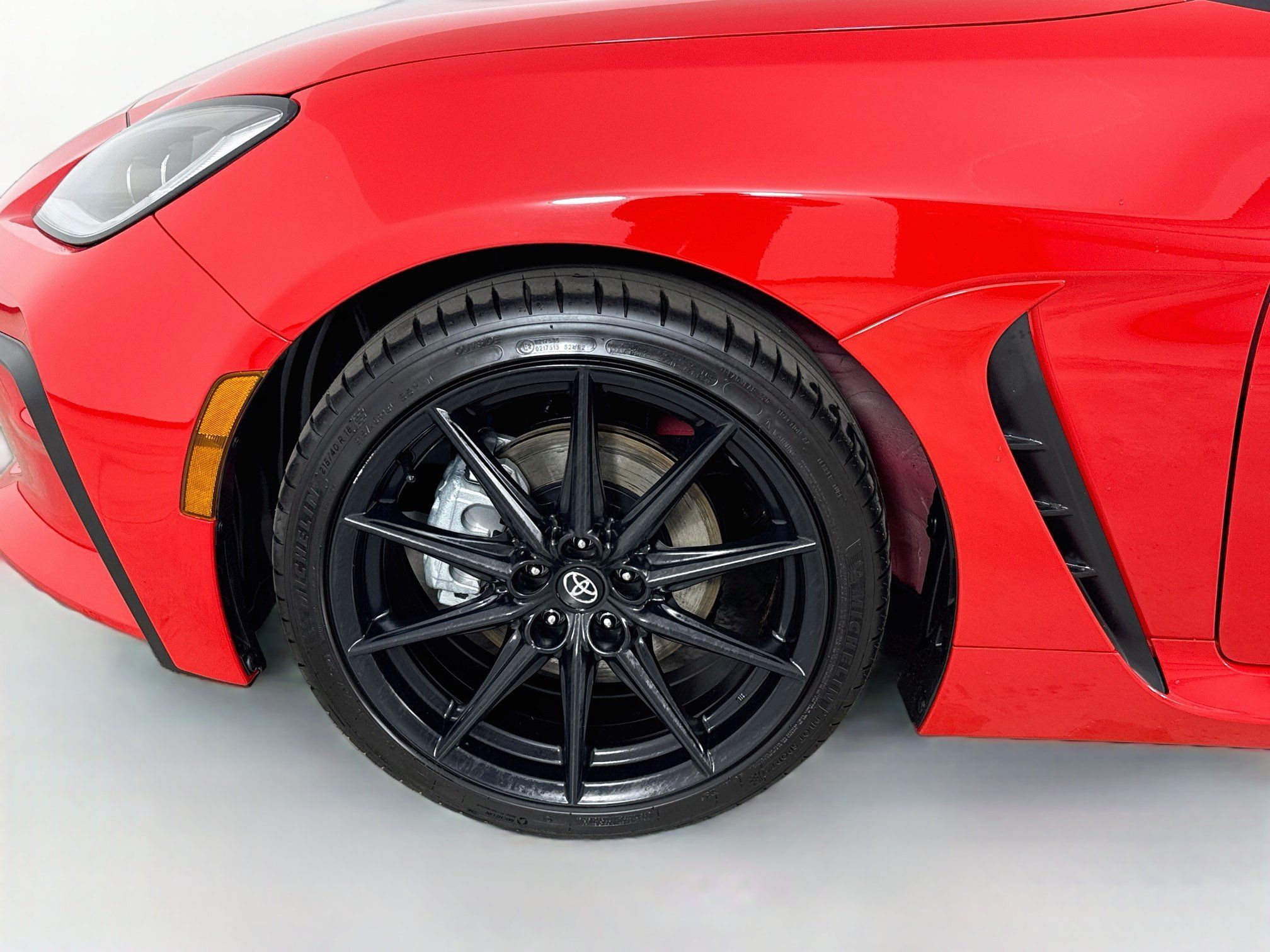 Certified 2024 Toyota GR86 Premium RWD image 31