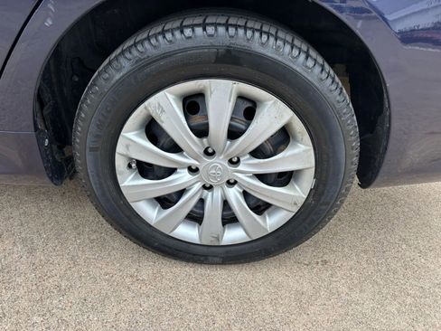 Used 2012 Toyota Corolla LE image 9