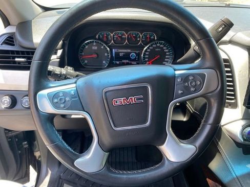 Used 2017 GMC Yukon SLE w/ SLE Value Package AWD/4WD image 15