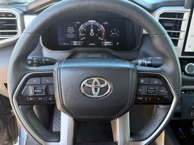 Used 2024 Toyota Tundra Limited AWD/4WD image 17