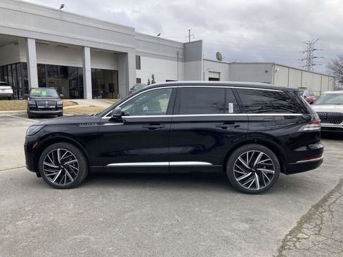 New 2025 Lincoln Aviator Black Label image 8