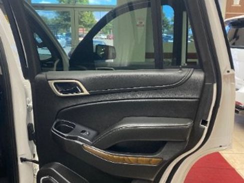 Used 2019 GMC Yukon Denali w/ Denali Ultimate Package AWD/4WD image 11