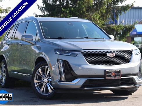 Used 2023 Cadillac XT6 Premium Luxury image 1