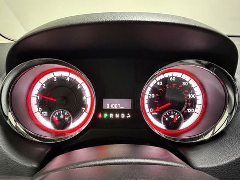 Used 2013 RAM C/V Tradesman image 13