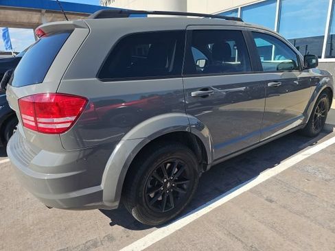 Used 2020 Dodge Journey SE w/ SE Popular Equipment Group FWD image 9