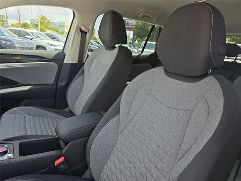 New 2025 Volkswagen Tiguan S image 16