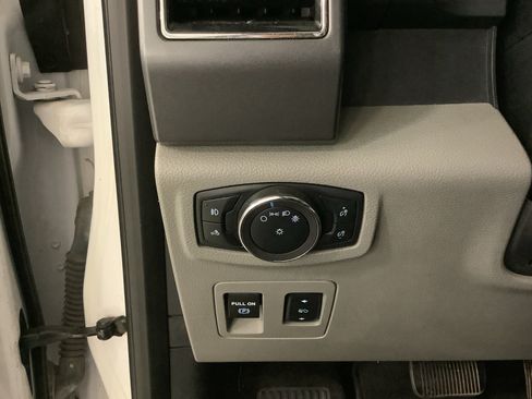 Used 2018 Ford F150 XLT w/ Equipment Group 301A Mid RWD image 17