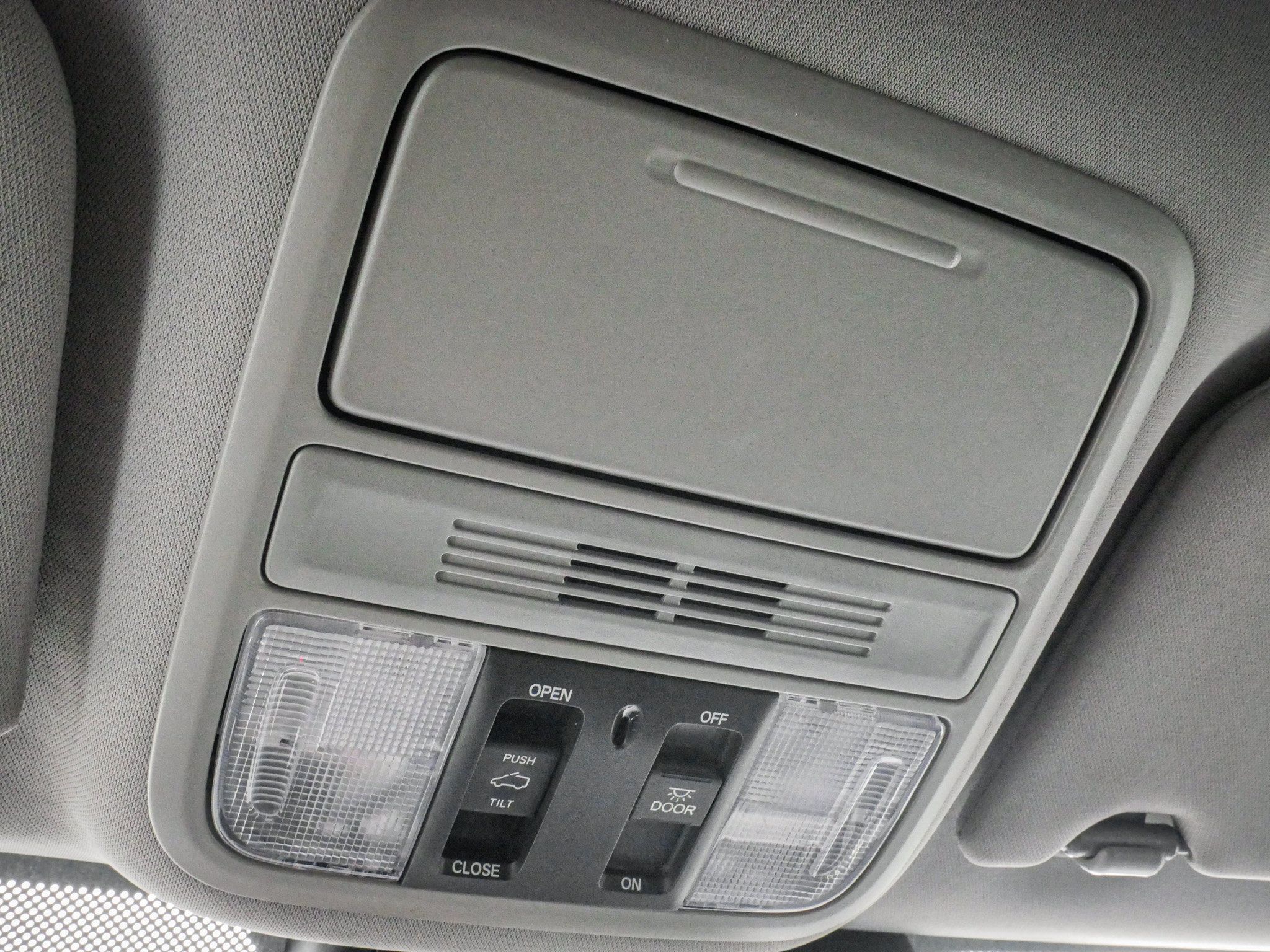Used 2018 Honda Odyssey EX-L image 26