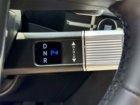Used 2025 Hyundai Santa Fe SEL FWD image 14