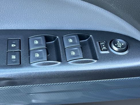 Used 2021 Chevrolet Colorado Z71 w/ Safety Package AWD/4WD image 13