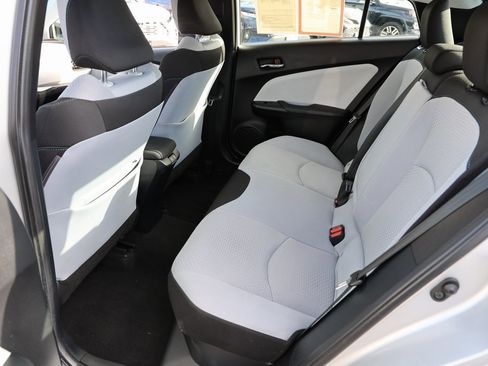 Certified 2022 Toyota Prius LE image 18