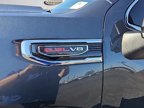 Used 2021 GMC Sierra 1500 Denali AWD/4WD image 10