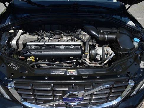 Used 2012 Volvo XC60 T6 AWD/4WD image 34