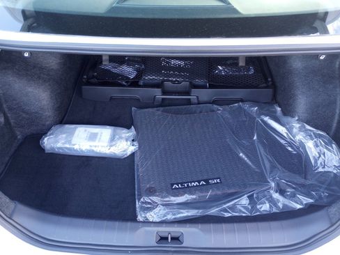 New 2025 Nissan Altima 2.5 SR image 14