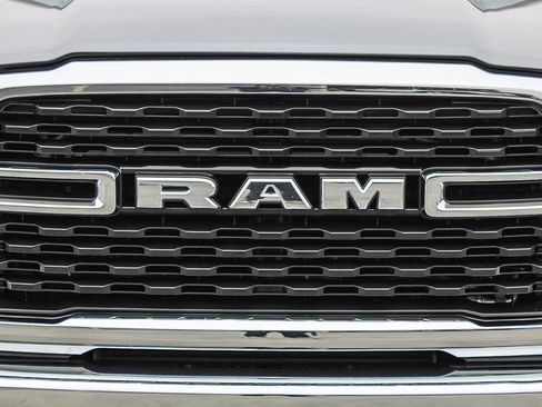 Used 2024 RAM 2500 Big Horn AWD/4WD image 6