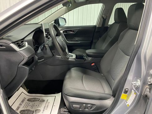 Used 2023 Toyota RAV4 XLE image 5