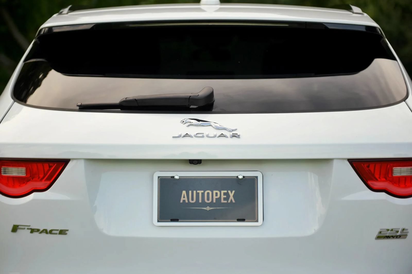 Used 2018 Jaguar F-PACE Premium AWD/4WD image 22