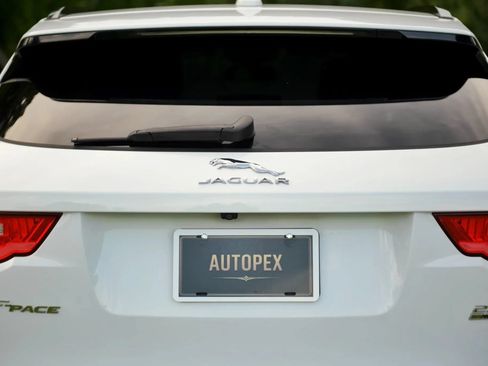 Used 2018 Jaguar F-PACE Premium AWD/4WD image 22
