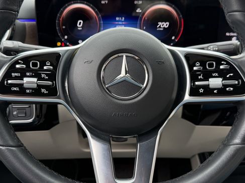 Certified 2023 Mercedes-Benz CLA 250 image 7