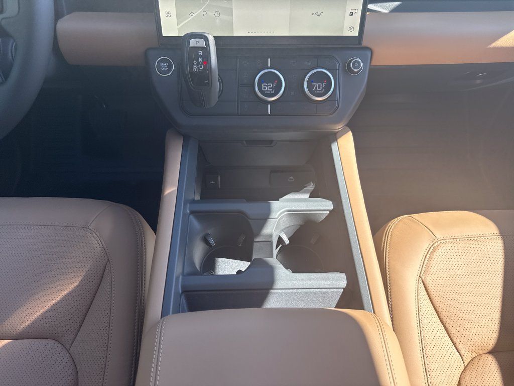 New 2026 Land Rover Defender 110 S AWD/4WD image 21