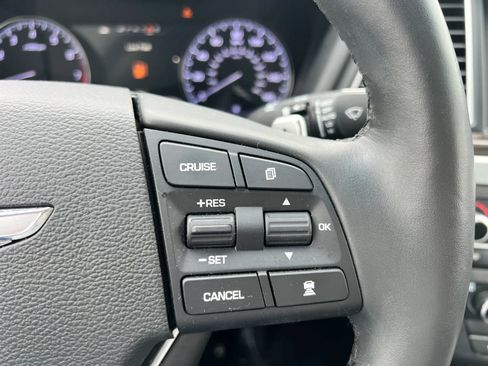 Used 2017 Genesis G80 3.8 w/ Option Group 02 AWD/4WD image 31