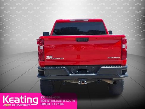 Used 2022 Chevrolet Silverado 2500 Custom w/ Custom Convenience Package AWD/4WD image 7