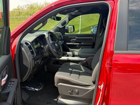New 2026 RAM 1500 4x4 Crew Cab image 15