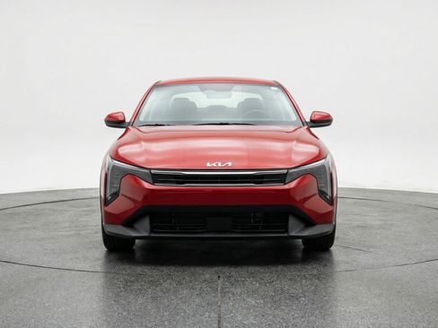 Used 2025 Kia K4 FWD image 2