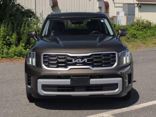 Used 2023 Kia Telluride S w/ S Sunroof Package AWD/4WD image 2