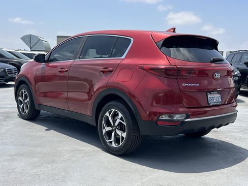 Used 2020 Kia Sportage LX w/ LX Popular Package FWD image 4