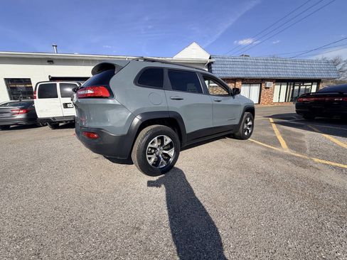 Used 2014 Jeep Cherokee Trailhawk w/ Comfort/Convenience Group image 12