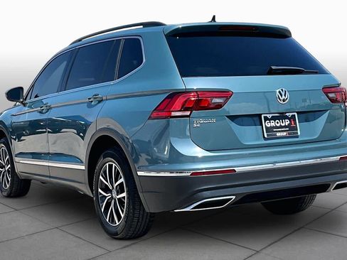 Used 2020 Volkswagen Tiguan SE w/ Panoramic Sunroof Package FWD image 12