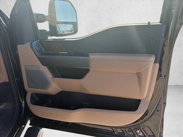 Used 2026 Ford F550 4x4 Crew Cab Super Duty image 29