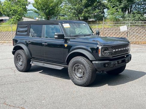 Certified 2025 Ford Bronco Badlands AWD/4WD image 1