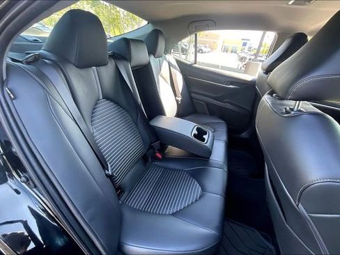 Used 2023 Toyota Camry SE image 27